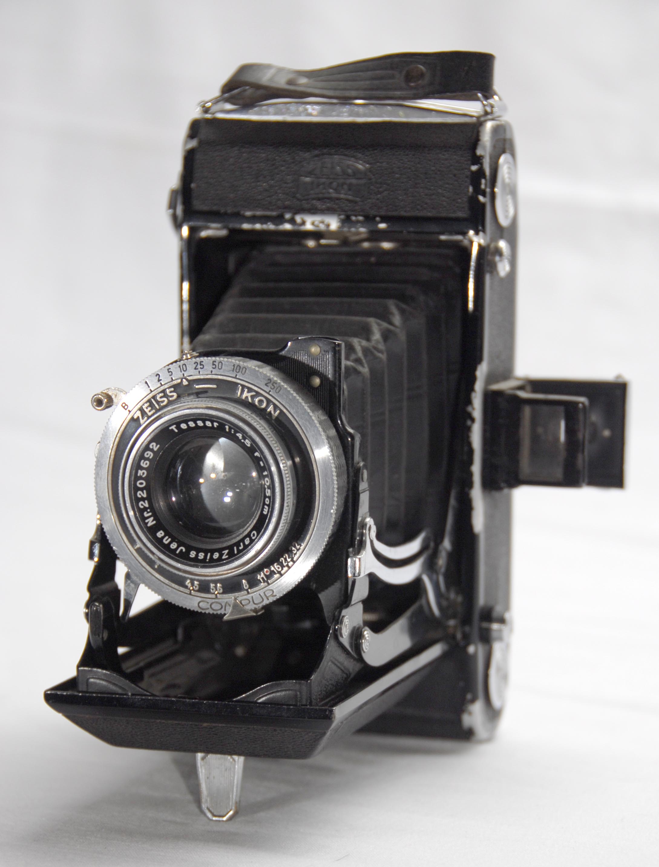 ZEISS IKON NETTAR 515/2 - Tessar